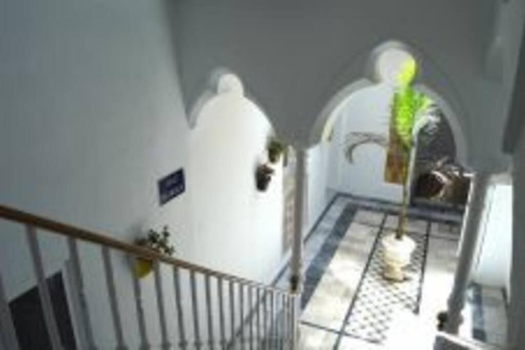 Apartamento Veedor 19 Dias Y Muchas Noches Cádiz Exterior photo